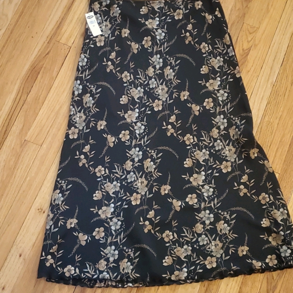 Women's floral skirt